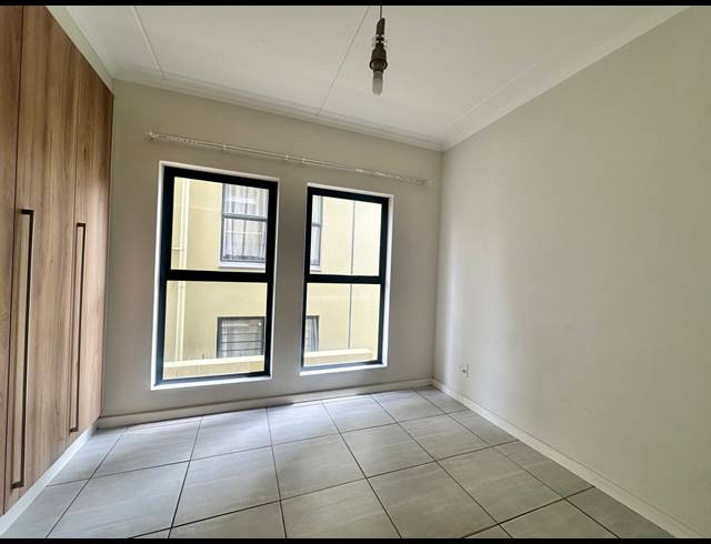 3 BEDROOM APARTMENT TO LET IN WATERFALL